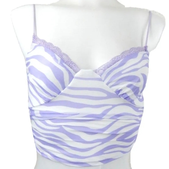 Princess Polly Pandora Lace Trim Crop Top - Picture 2 of 4